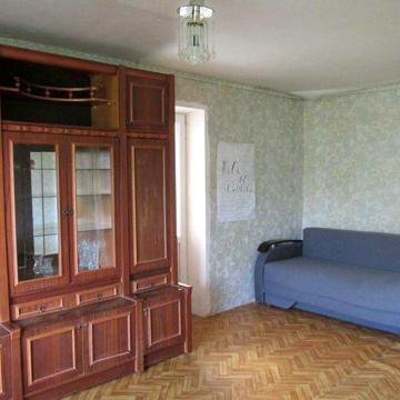 Продам 1 кімнатну квартиру 2/9 по вул. 6 Грудня ( район Тинди )