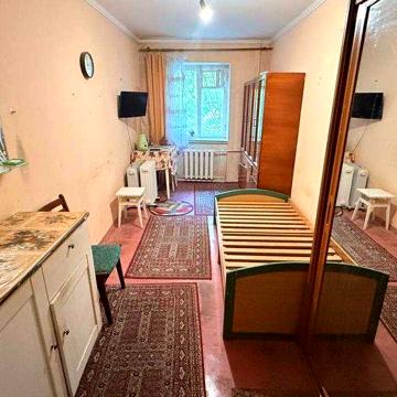 Продаю свою 1-кімнатну малогабаритну квартиру в комуні в Одесі