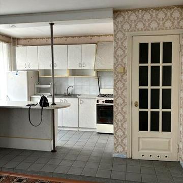 Пяскорського вул., 6