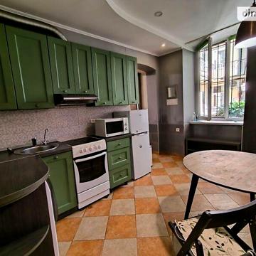 Продаж 2к Квартира Бандери Степана вулиця