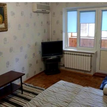 Оболонський просп., 32