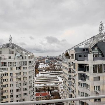 Вадима Гетьмана вул., 1-Б