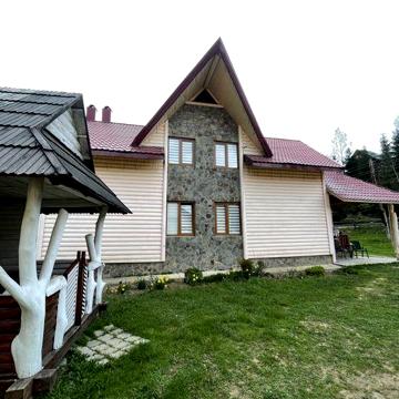 Котедж в Поляниці .