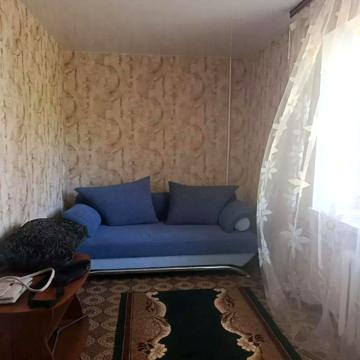 Двокімнатна квартира на вулиці Космонавтів