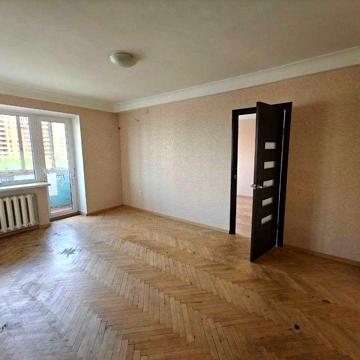 Продам 2к.кв. в центрі, м.Печерська-3хв, бул.Лесі Українки 28