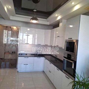 Продам 3 к.кв  - 120 м2, Новострой, ЖК Гвардейский, м. Ак. Павлова ЖК Гвардейский