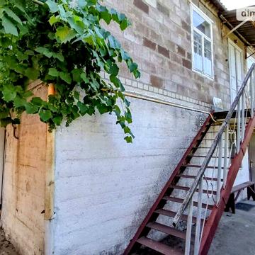 Продаж 4к Дім Фронтова вулиця
