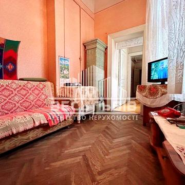 Продаж квартири вул. Рутковича