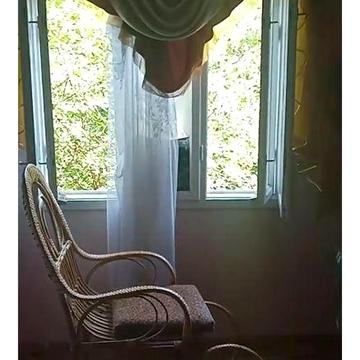 Продам дачу в горах Корпат   курорт Поляна 1 км.