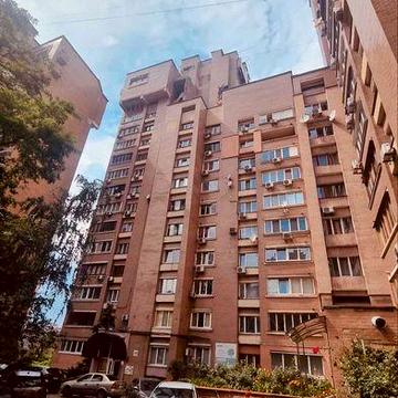 Продажа 3 комнатная квартирі 73 кв.м. на ул.Антоновича 100