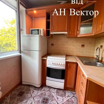 Гвардійців-Широнінців вул., 40в