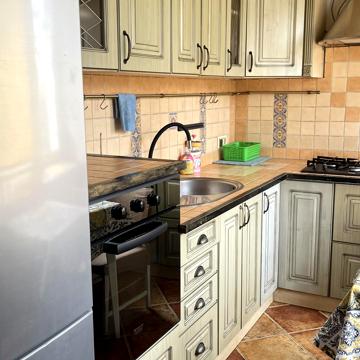 Лесі Українки бульв., 5