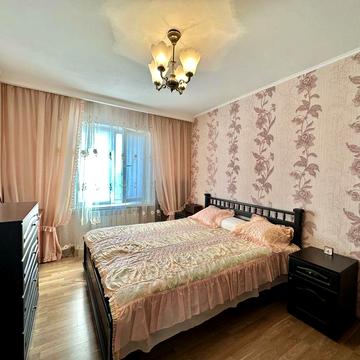 Продаж Двокімнатна квартира з ремонтом Бород.мкрн