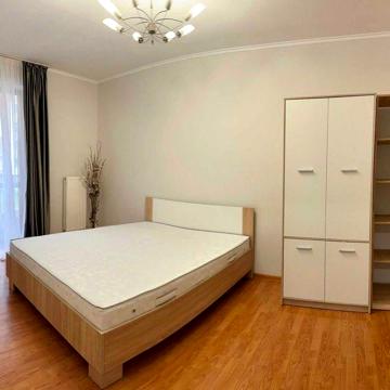 Здається простора 2-кімнатна квартира, на вул. Павла Тичини, 2-А