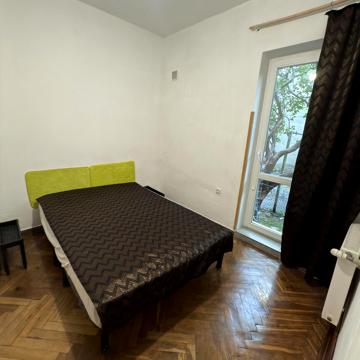 Кузнярівка вул., 25