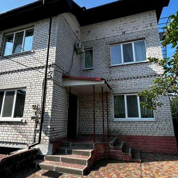 Від власника .Казбет Продається повноцінний 2-х пов.буд.