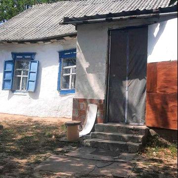 Продам хату в селі  Спаське
