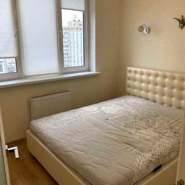 Здається 2-кімнатна квартира по вул. Феодосійська, 1
