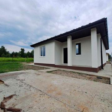 Продам одноповерховий будинок 90м2 на ділянці 5 соток. Тарасівка