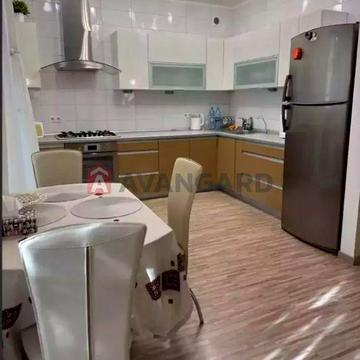 Продаж 3к квартири з ремнтом та меблями,Робоча