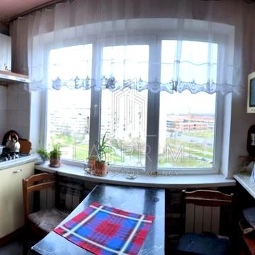 Володимира Івасюка просп. (Героїв Сталінграду), 9