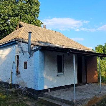 Сотниківка - цікавий недорогий будинок. Є ВІДЕООГЛЯД.