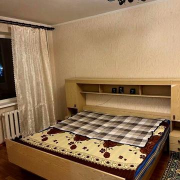 Довгострокова оренда 2к Квартира Сонячна Набережна (Малиновського Маршала) вулиця