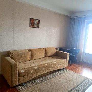 Амвросія Бучми бульв., 3