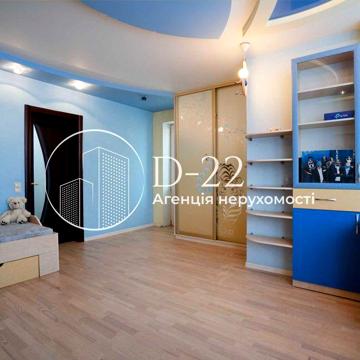 Продаж 3-кв., вул. Срібнокільська 22,м. Осокорки -100 м.