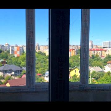 Богдана-Ігора Антонича вул., 5б