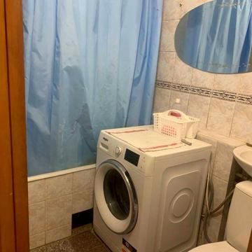 Здам 1 нокімнатну квартиру на Космонавтів