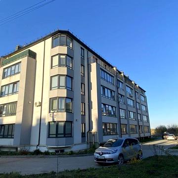 Продаж двокімнатної квартири в обжитій новобудові у Винниках