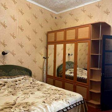 Оренда 2-кімнатної частини будинку в центрі міста