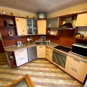 Професора Герасюти вул. (Каверіна), 1