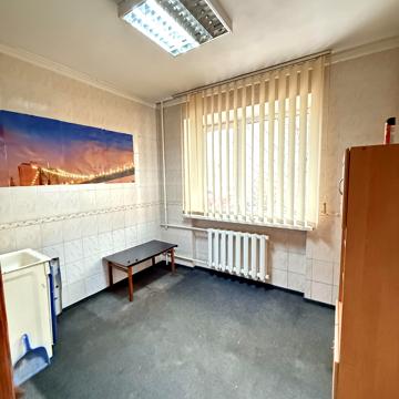 Карела Чапека вул. (Юліуса Фучика), 5