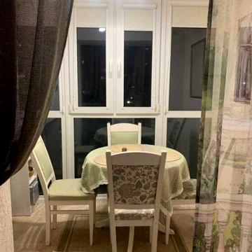 Продам квартиру з євроремонтом + гараж