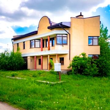 Дніпровська, 9