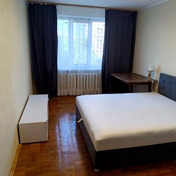 Здам 2 кімн., Голосіївський р-н, метро Деміївська.