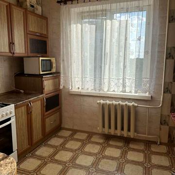 Довгострокова оренда 2к Квартира Дмитра Майбороди вулиця