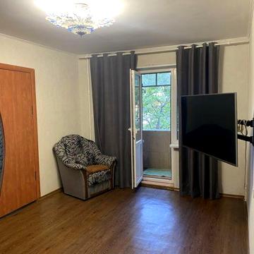 Продам 2-х квартиру 44 квартал