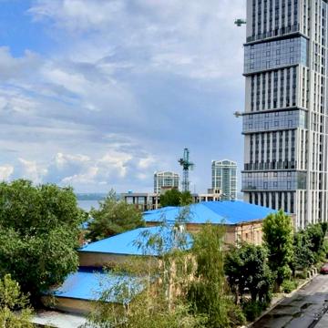 Дмитра Донцова вул. (Дмитра Донського), 6