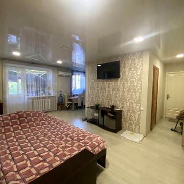 Продам 3-кімнатну квартиру в центрі 2/5