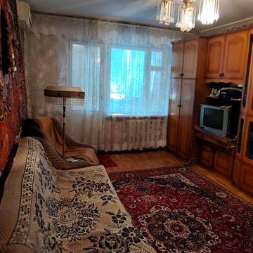 Двухкомнатная квартира на Лазурной.