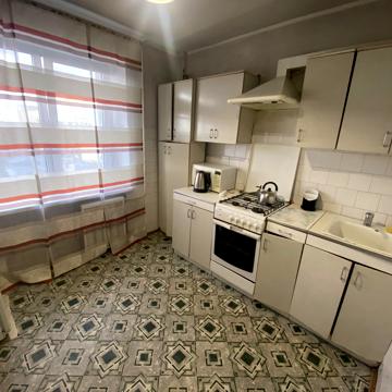 Івана Рубчака вул., 2