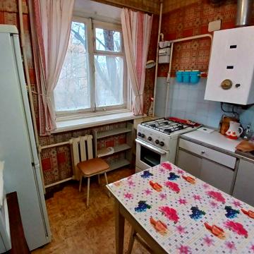 3 кім. Поділ. Світло не вимикають