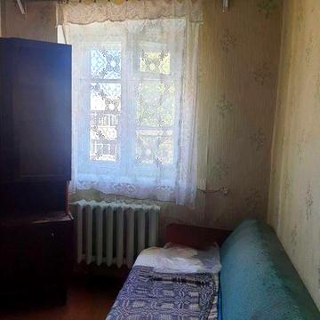 Продам двухкімнатну ізольовану квартиру в центрі міста Ромни