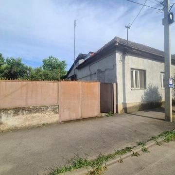 Продається будинок в м.Берегове.