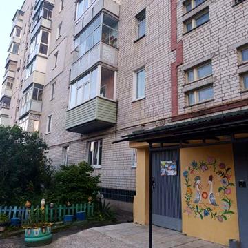 Здається 3-х кімнатна квартира в центрі, р-н лялькового театру.
