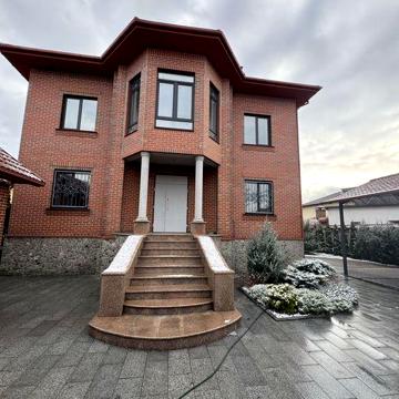 Продаж будинку Софіївська Борщагівка 370 кв.м по вулиці Січова