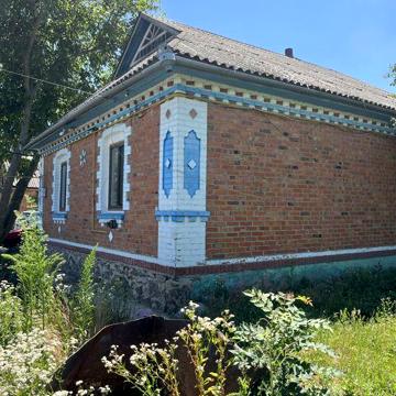 Продам будинок можливо під виплоту кому цікаво телефонуйте